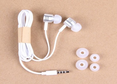 三星Note3與S4耳機(jī)包裝配件市場(chǎng)探析 以深圳福田馮宏森通訊為例